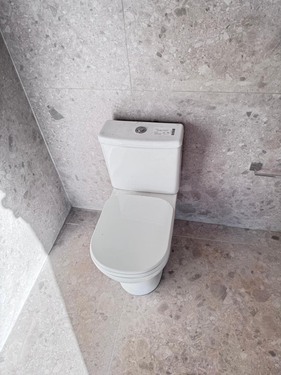 Revestimento e acabamento fino em fase final de obra