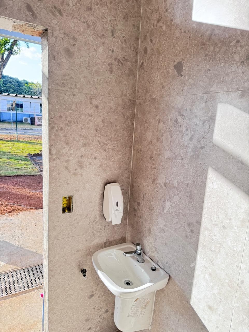 Acabamento em porcelanato executado pela Gilberto Construtor