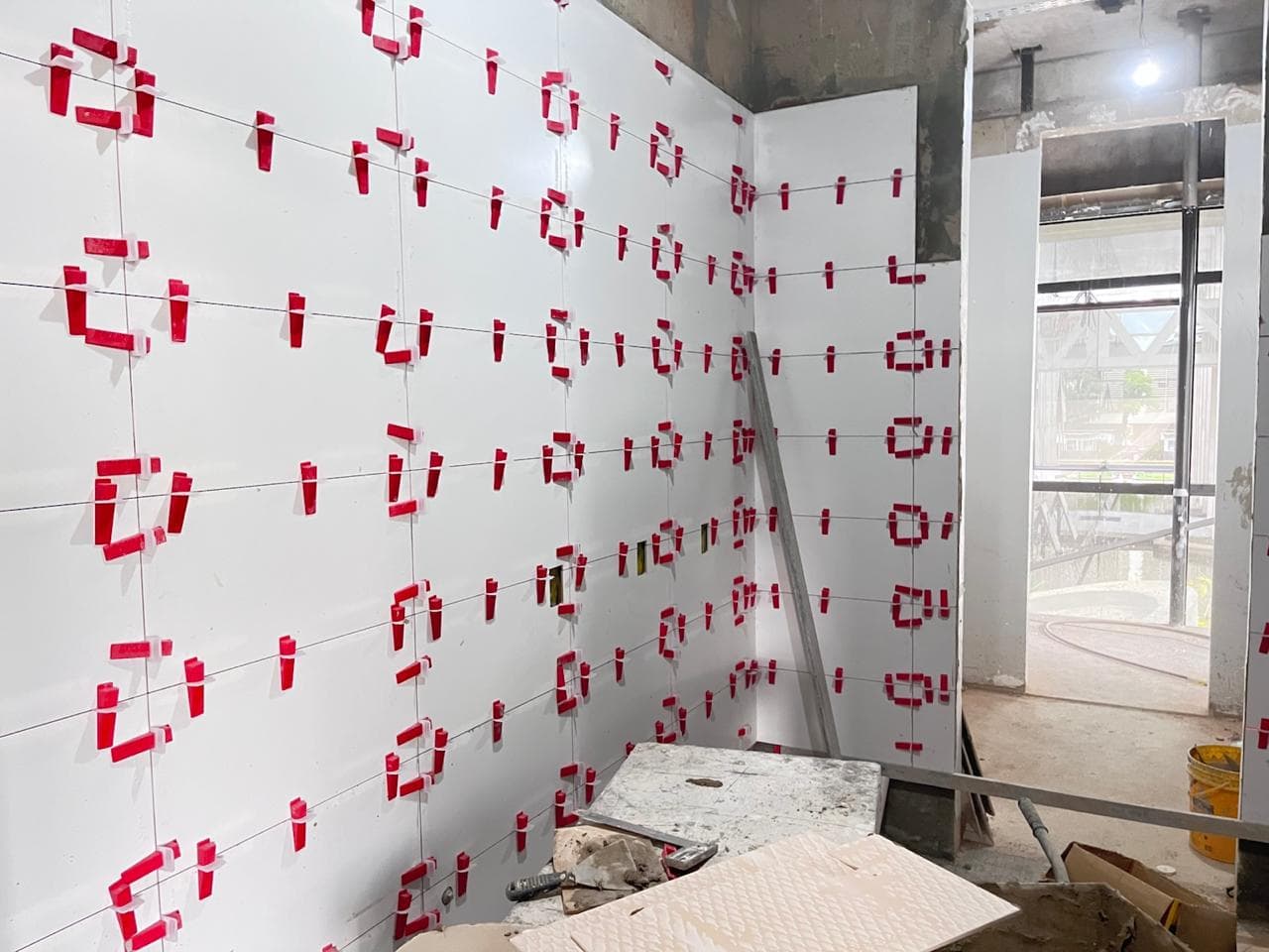 Detalhe de acabamento em obra residencial em Brasília