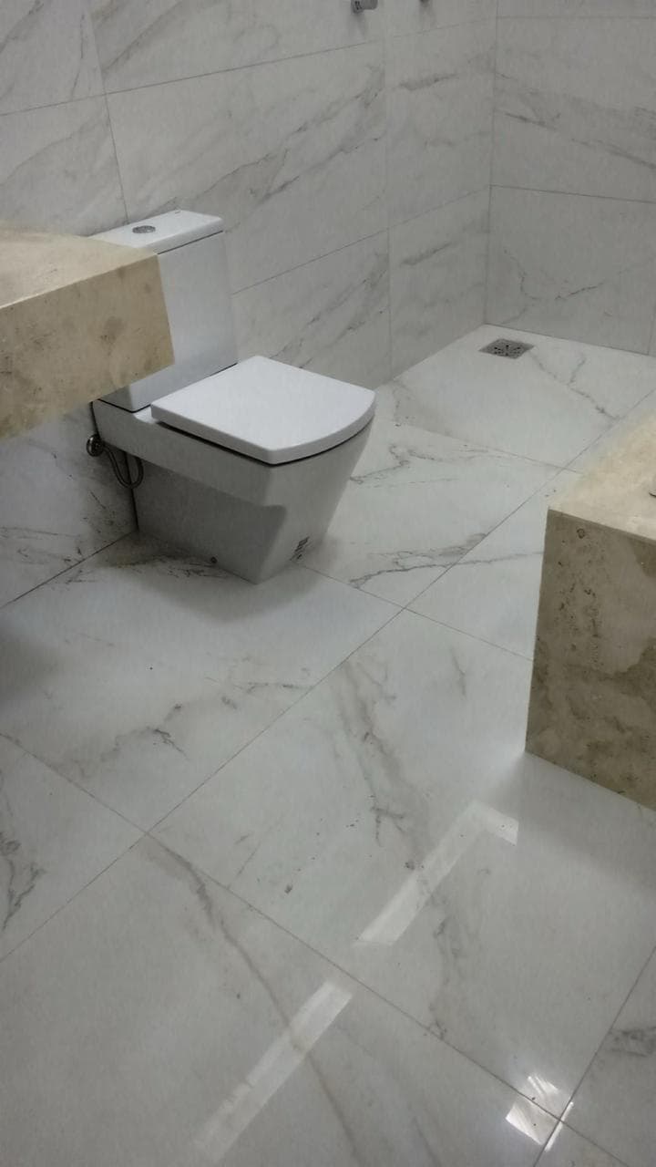 Revestimento e acabamento fino em fase final de obra
