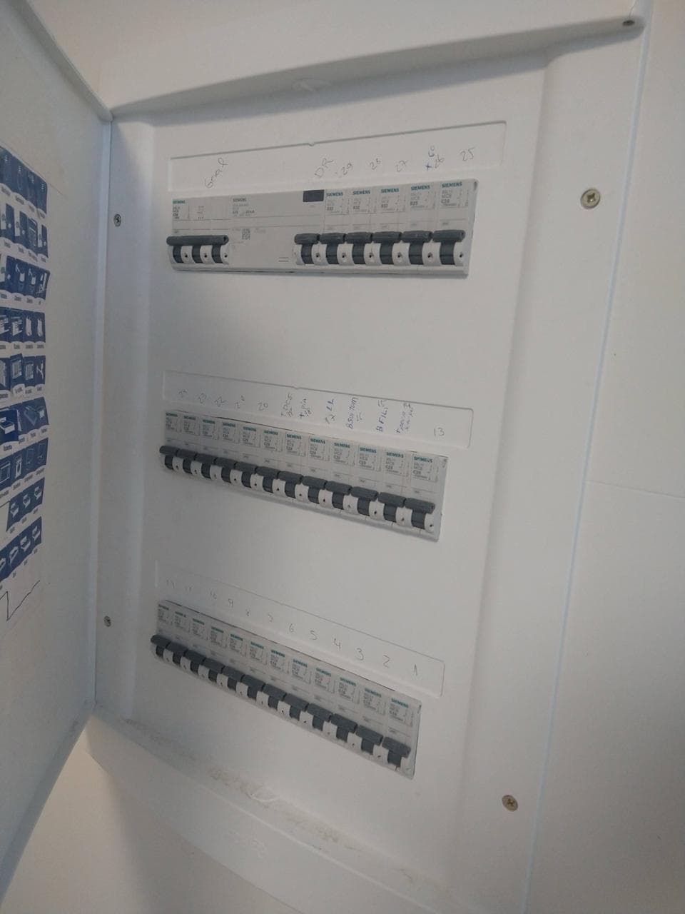 Serviço de pintura e gesso executado pela Gilberto Construtor